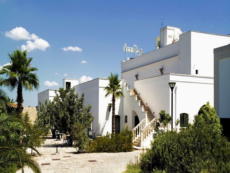 Antica Masseria Li Sauli Hotel 3*
