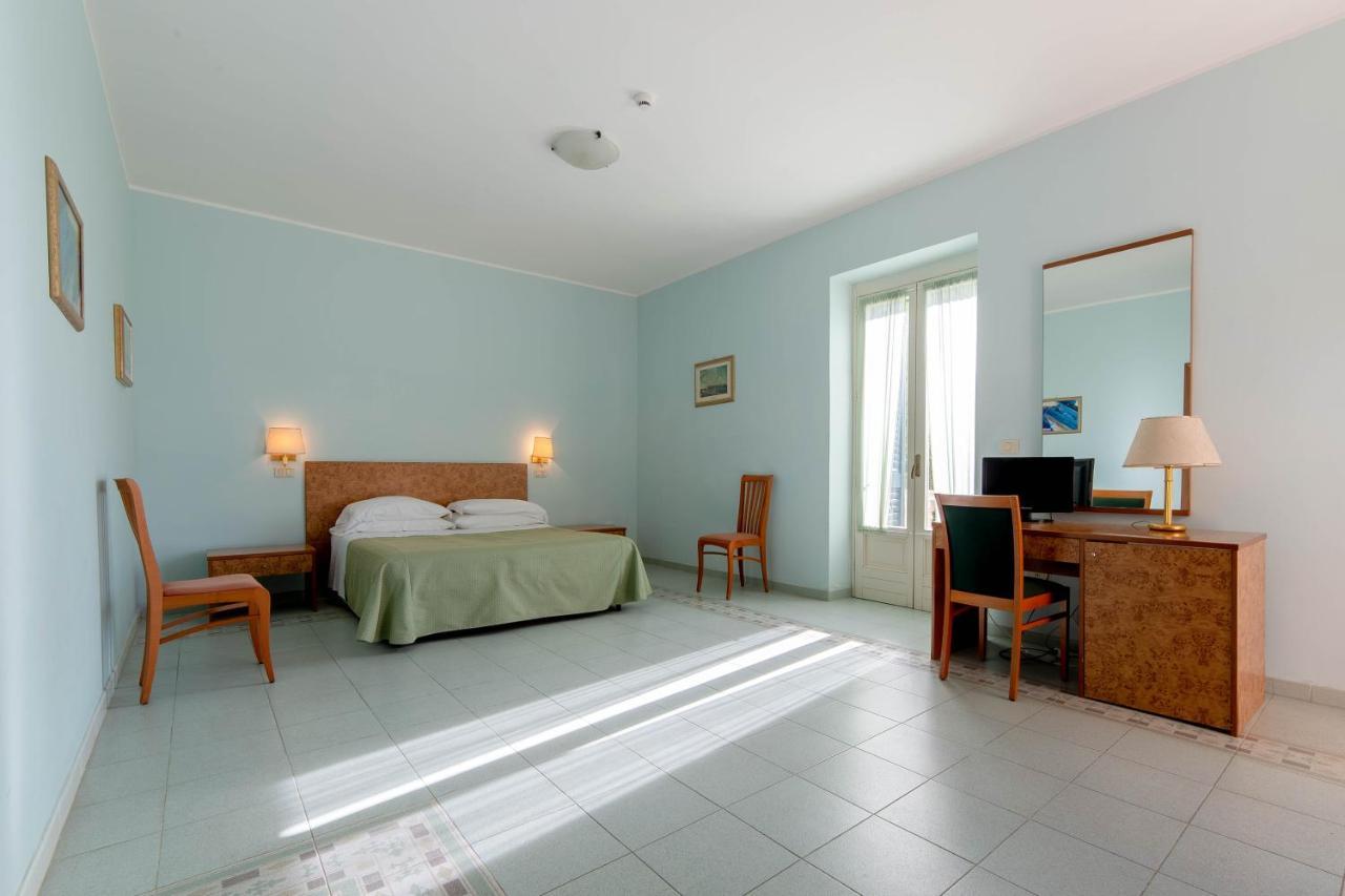 Hotel Antica Masseria Li Sauli 3*